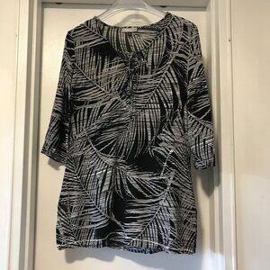 J Valdi Black and White 3/4 sleeve v-neck Tunic Shirt Women's Small
